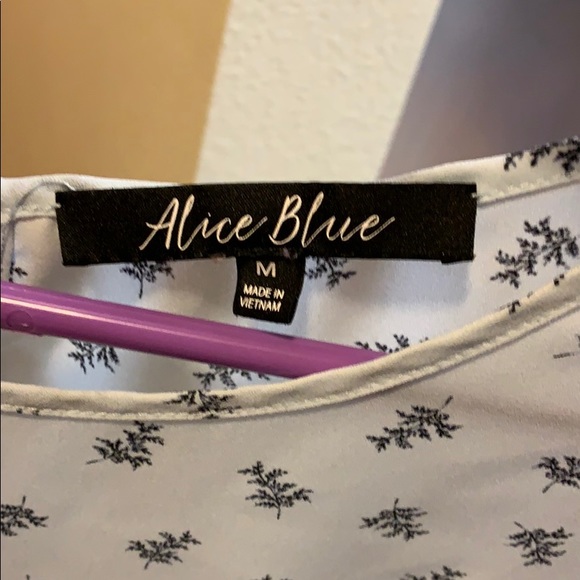 Alice Blue Top - Picture 5 of 5